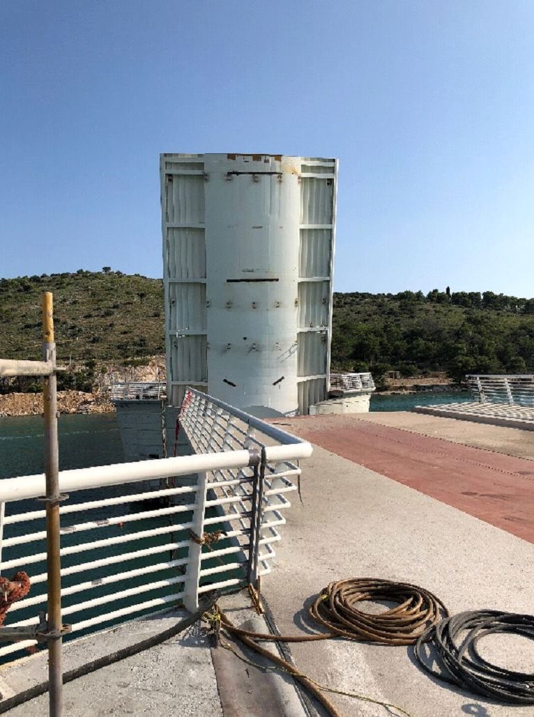 Provjera funkcionalnosti upravljanja pokretnih dijelova mosta – podizanje kraka za propuštanje plovila